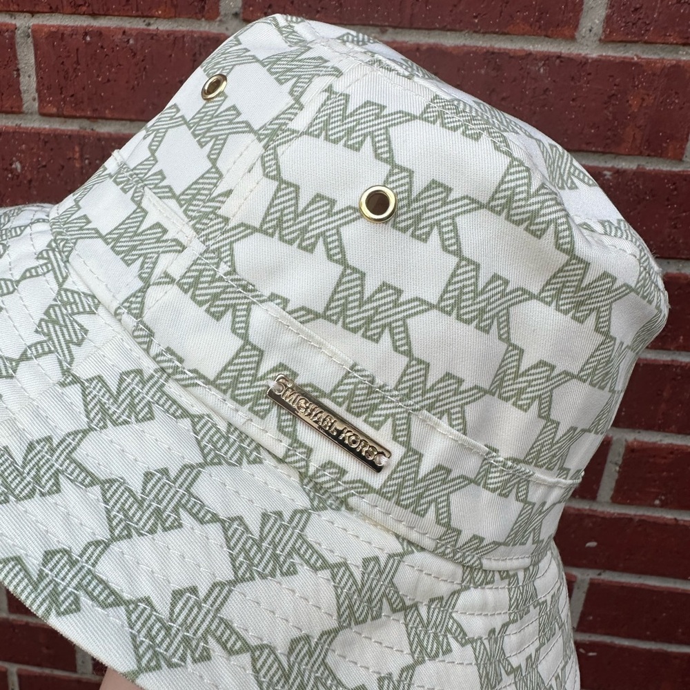 Michael Kors purse and bucket hat - Picture 5 of 7
